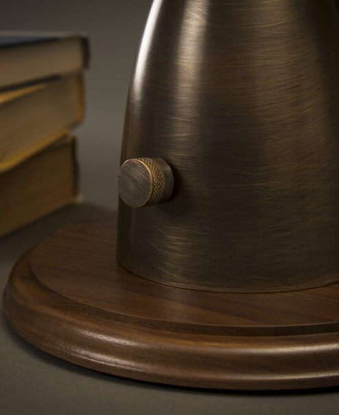 Apparatus Column Table Lamp