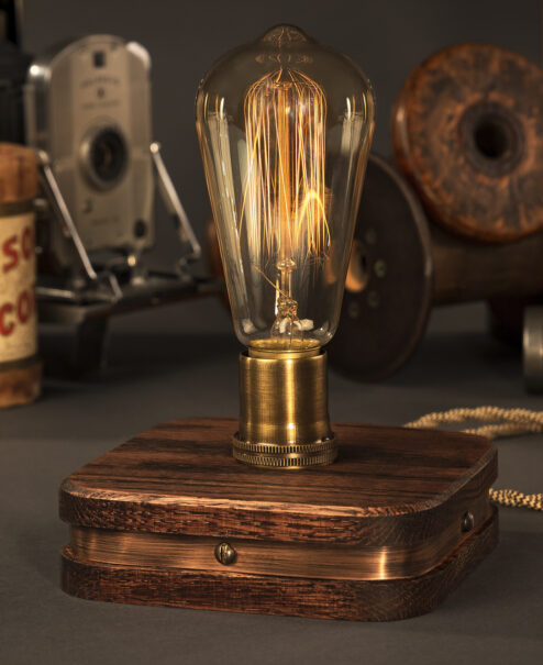 The Menlo Edison Desk Lamp